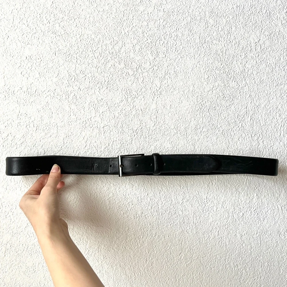 Italian leather men’s silver tone square buckle black leather belt